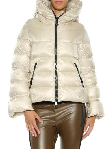 Moncler – Down Jacket “Chantilly”